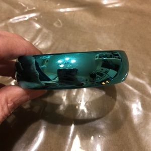 Beautiful shiny blue Bracelet